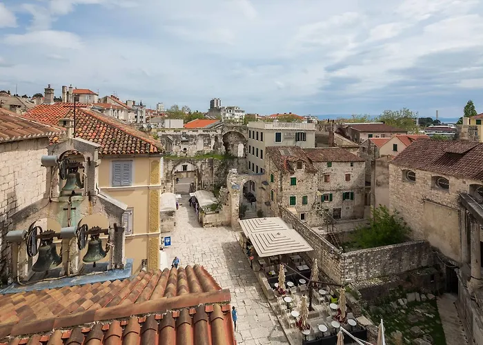 Apartment Plr Luxury Rooms *