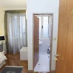 Plr Luxury Rooms Apartment