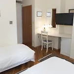 Plr Luxury Rooms Apartment