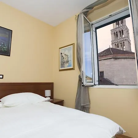 Plr Luxury Rooms *