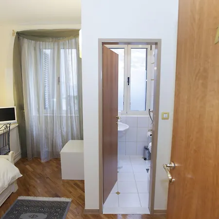 Plr Luxury Rooms Апартаменты