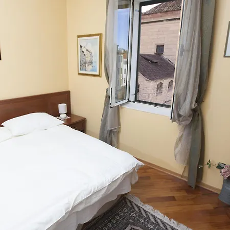 Apartment Plr Luxury Rooms Split