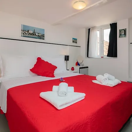 Plr Luxury Rooms Apartment *