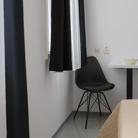 Plr Luxury Rooms Apartment