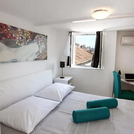 Apartment Plr Luxury Rooms